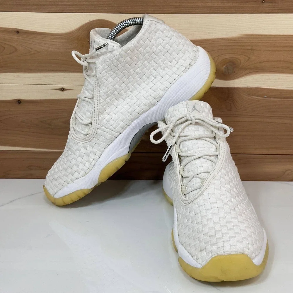 Jordan Future Phantom Cream White 656504-002 Basketball Size 7Y Youth/ 8.5 Women